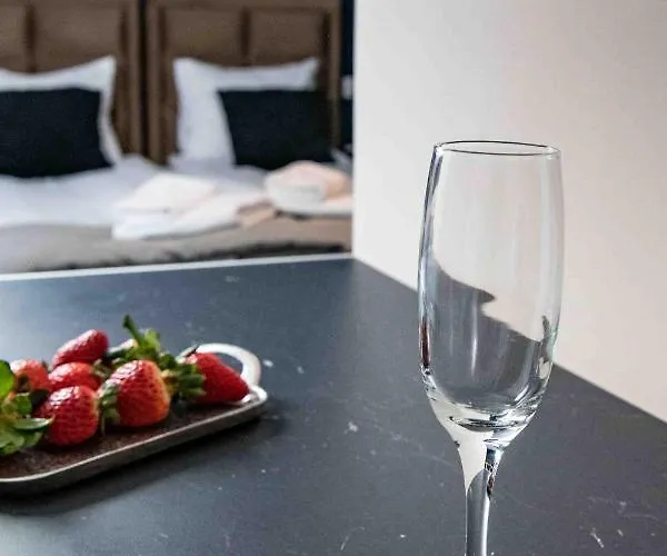 4wings Apart Otel 4*